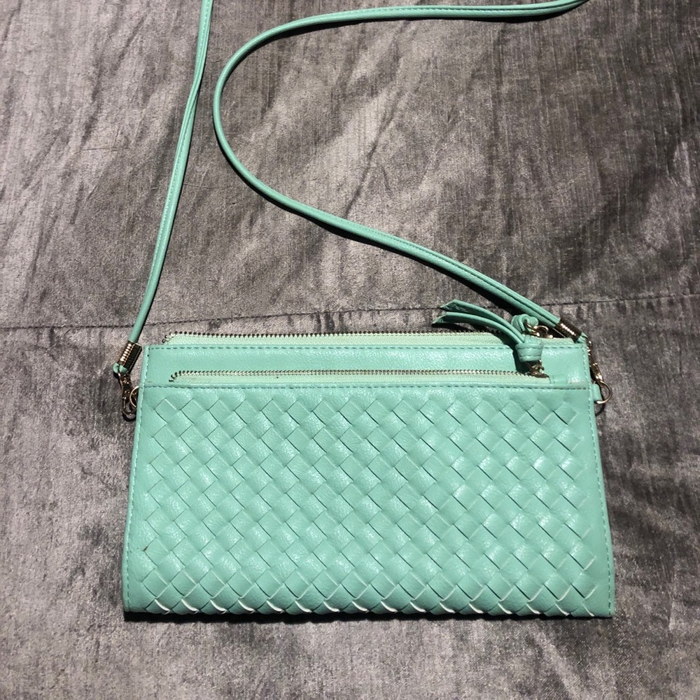 Crossbody purse